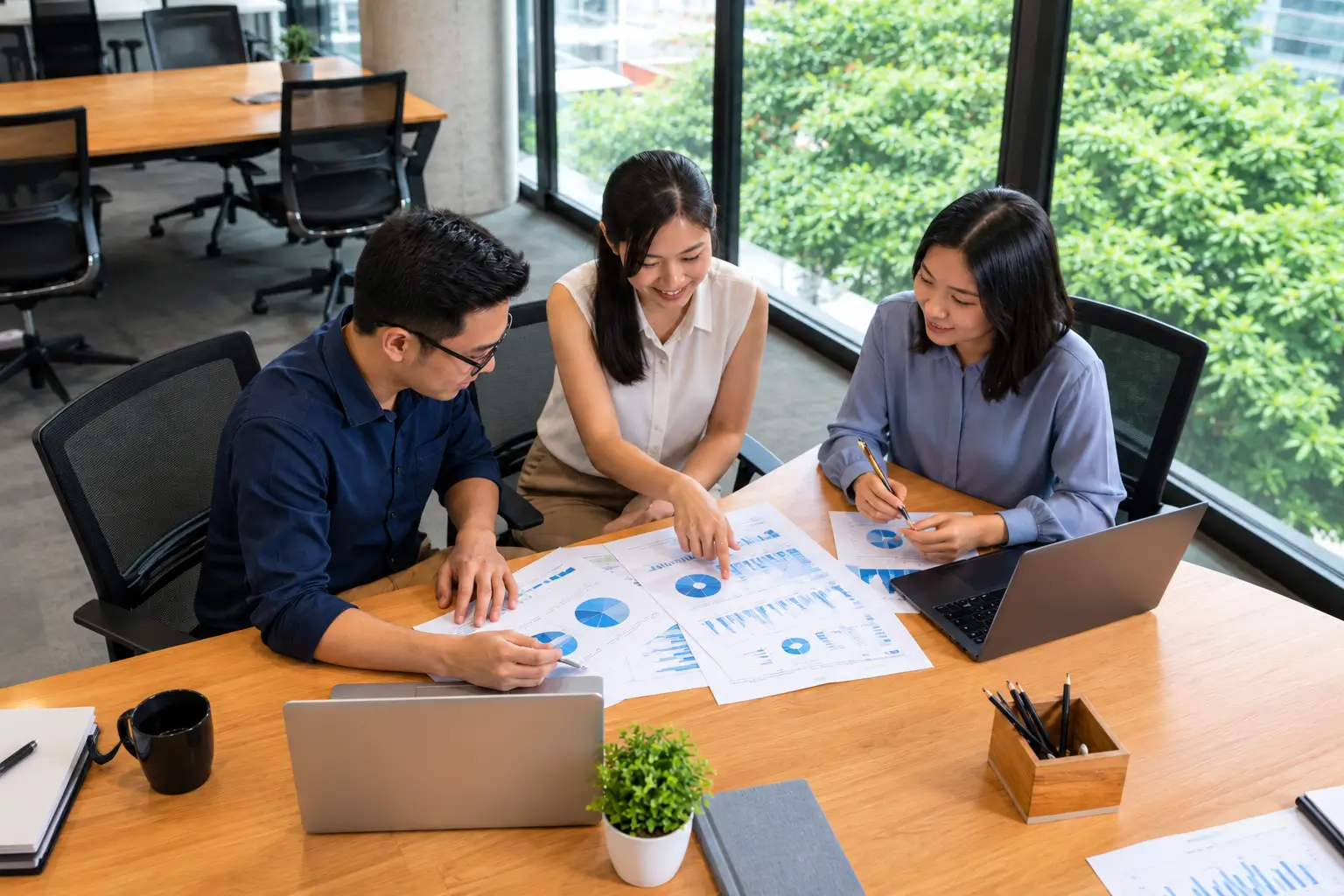 Integrated HR payroll system for Singapore SMEs: why data flow wins